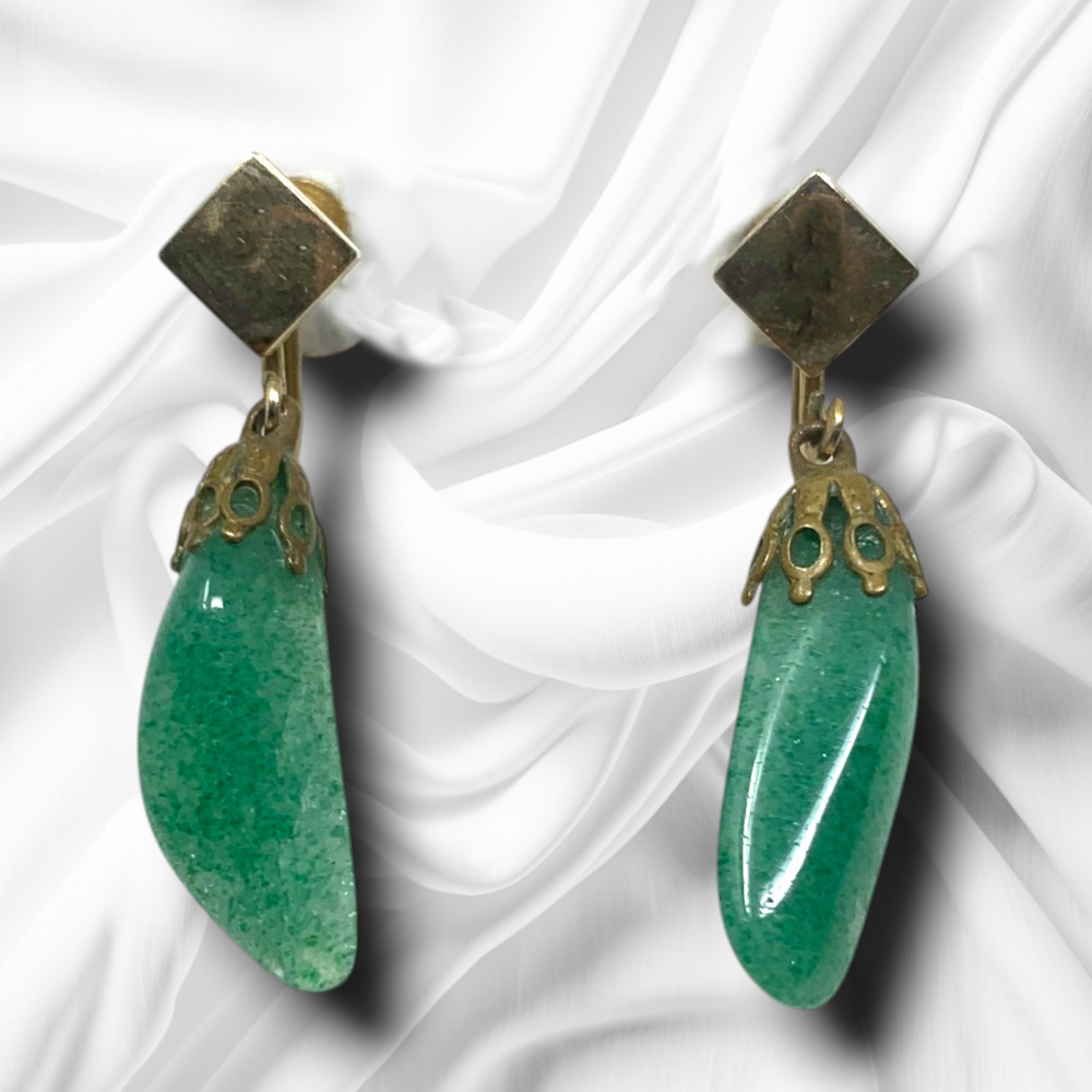 Vintage 1980's Green Natural Stone Dangle Screwback Earrings Runway Couture